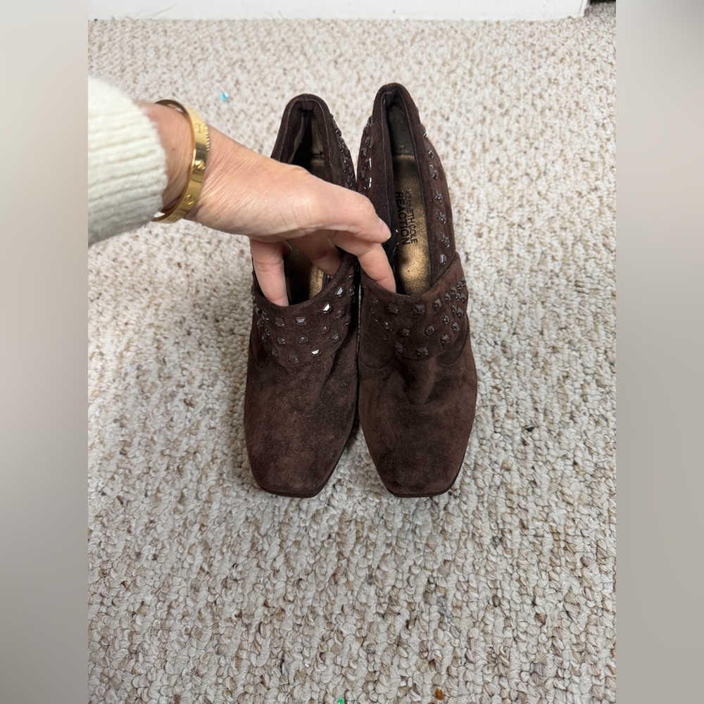 Kenneth Cole Reaction Chocolate Studded Ankle Booties 9M